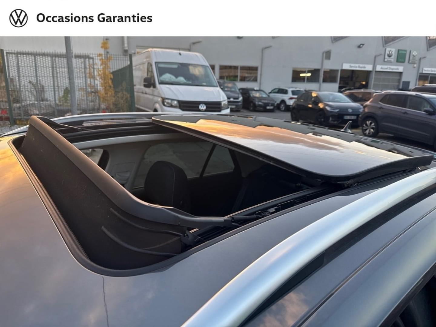 Voitures occasions VOLKSWAGEN T-ROC Style Villemomble