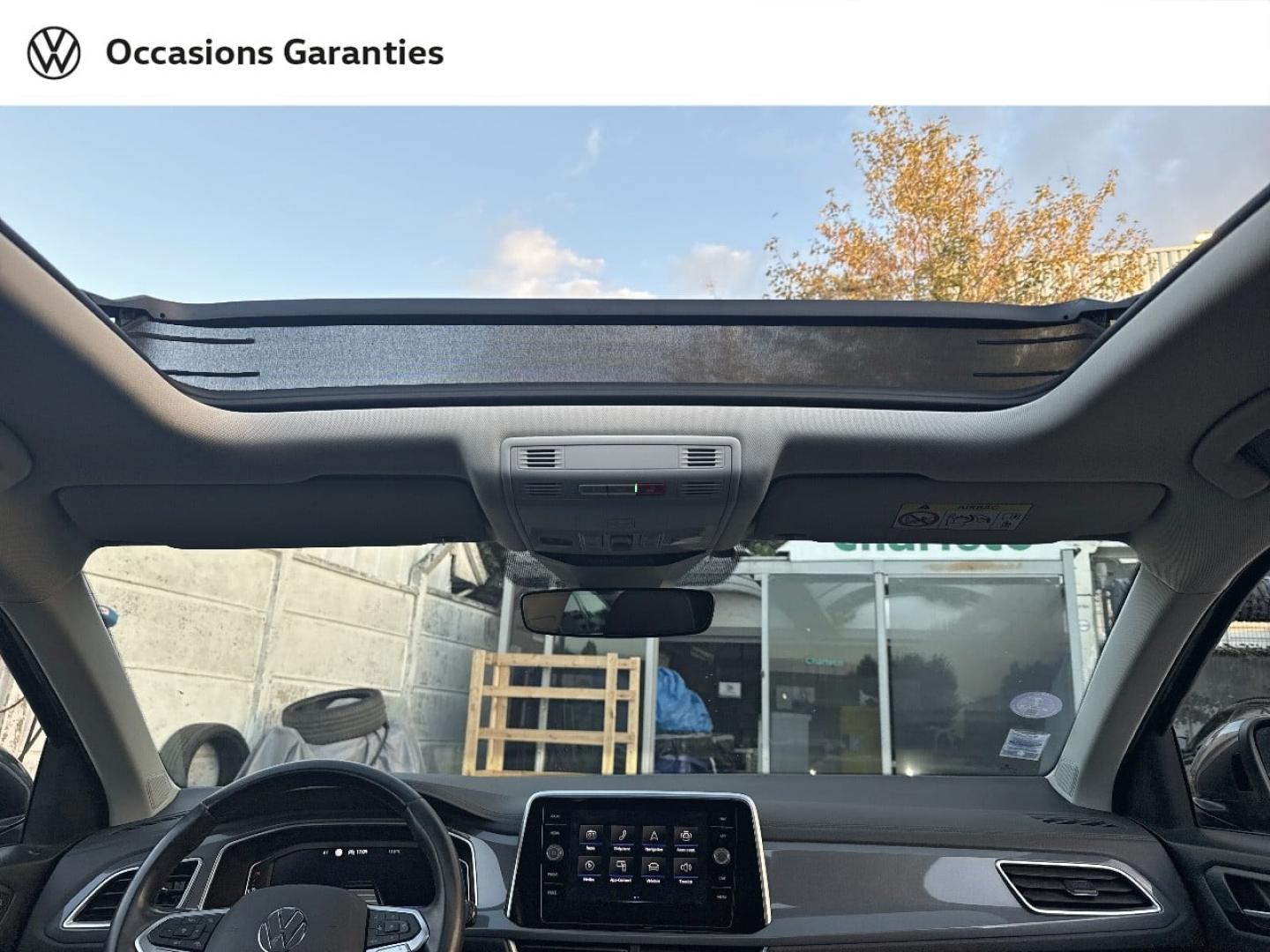 Voitures occasions VOLKSWAGEN T-ROC Style Villemomble