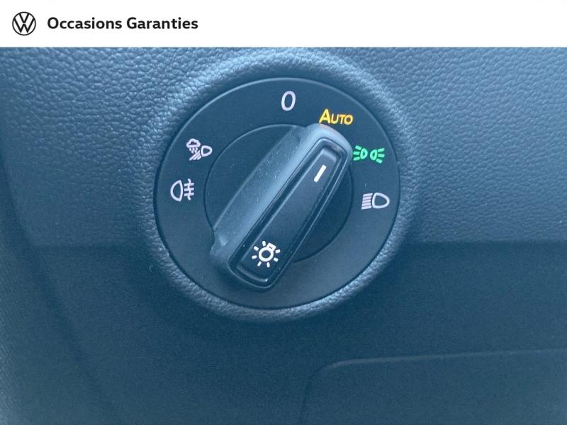 Voitures occasions VOLKSWAGEN T-ROC Life Rivery