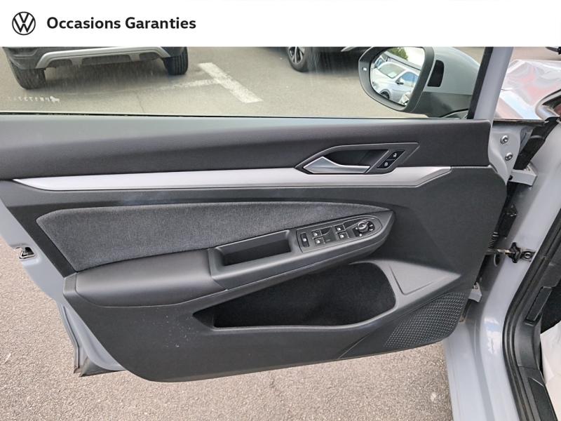 Voitures occasions VOLKSWAGEN GOLF Life Rivery