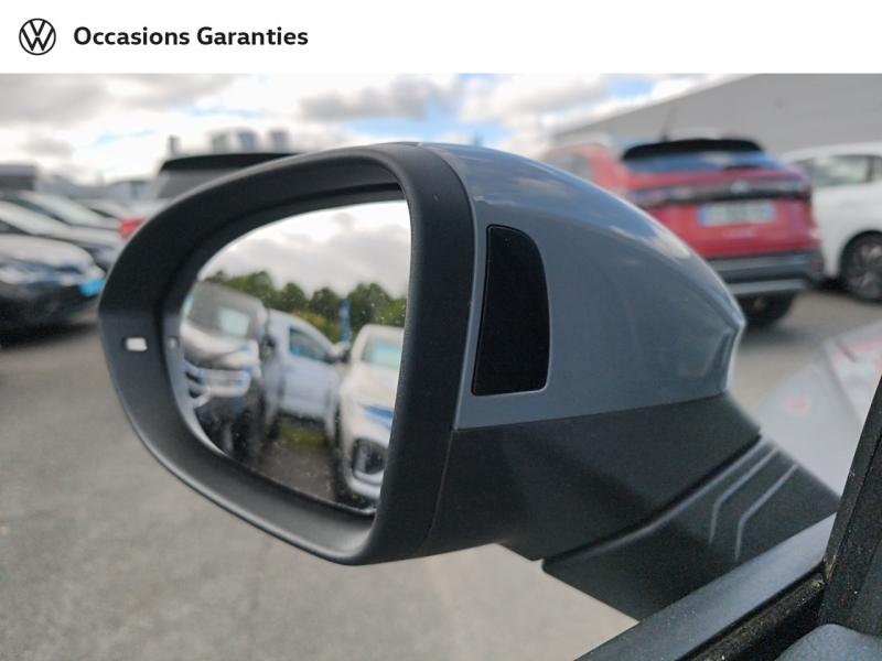 Voitures occasions VOLKSWAGEN GOLF Life Rivery