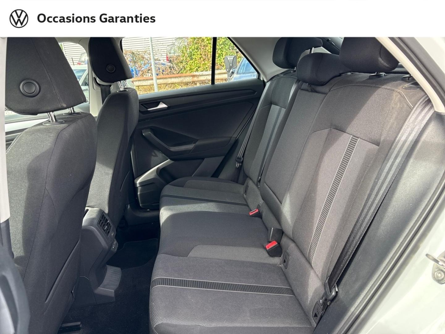 Voitures occasions VOLKSWAGEN T-ROC Life Rivery