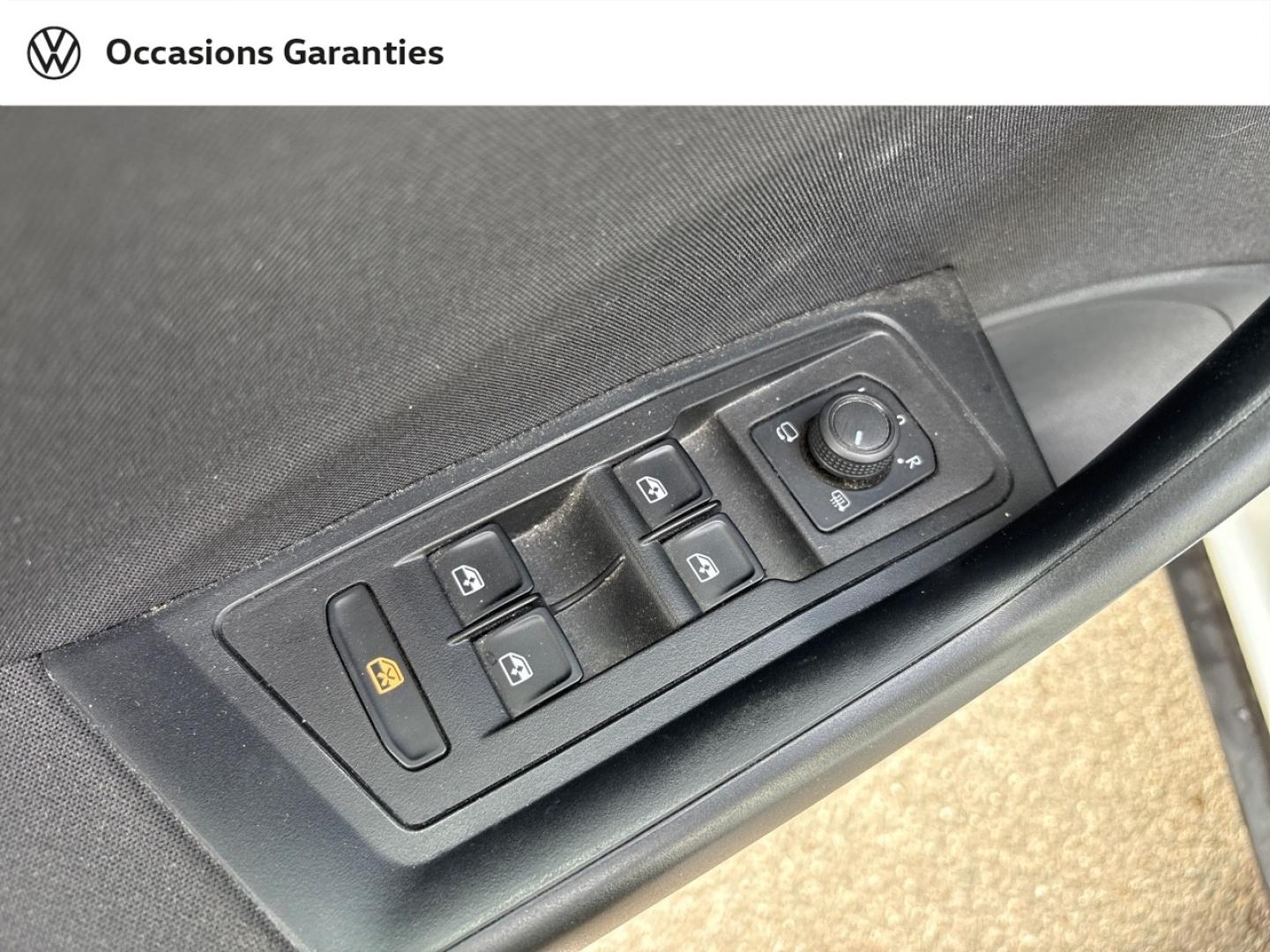 Voitures occasions VOLKSWAGEN T-ROC Life Rivery