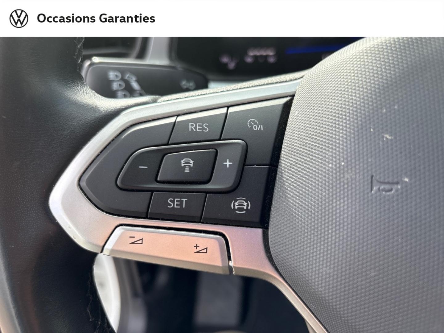 Voitures occasions VOLKSWAGEN T-ROC Life Rivery