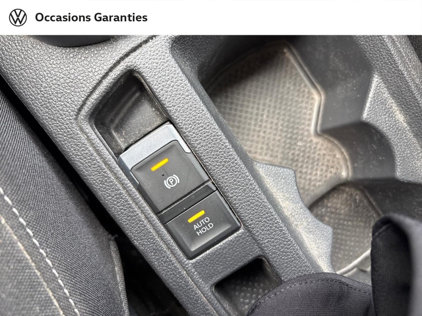 Voitures occasions VOLKSWAGEN T-ROC Life Rivery