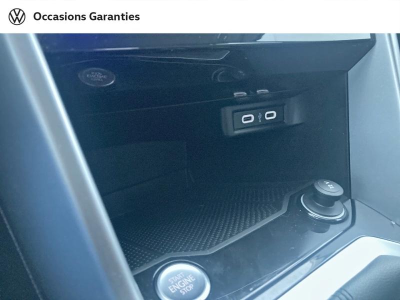 Voitures occasions VOLKSWAGEN T-ROC Life Rivery