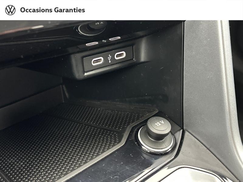 Voitures occasions VOLKSWAGEN T-ROC Life Rivery