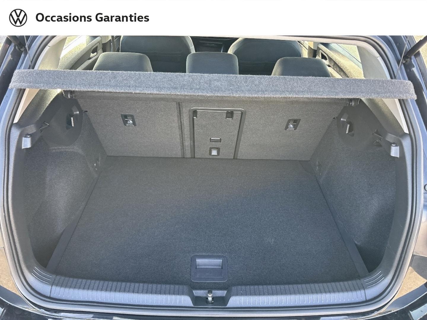 Voitures occasions VOLKSWAGEN GOLF Life 1st Rivery