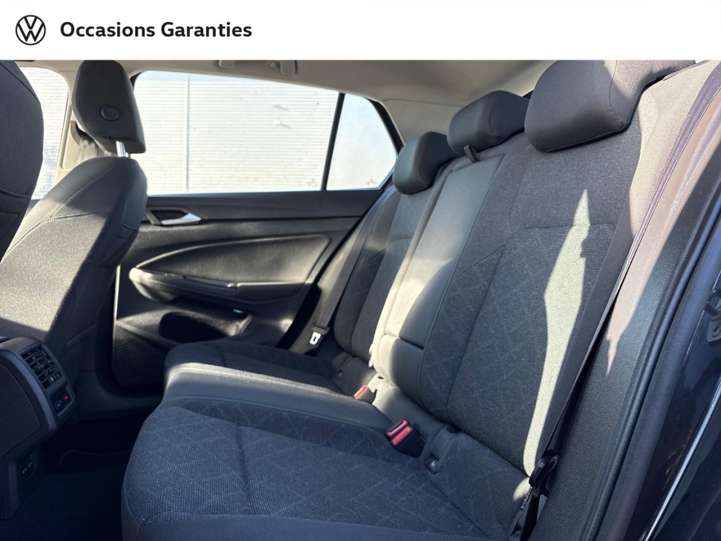 Voitures occasions VOLKSWAGEN GOLF Life 1st Hazebrouck