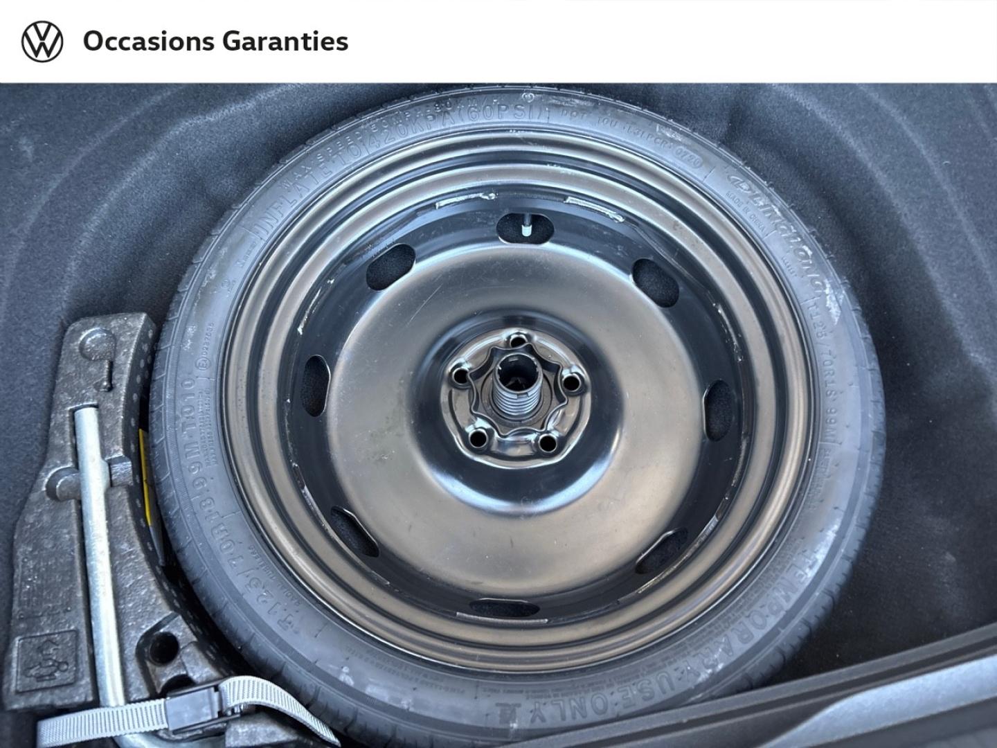 Voitures occasions VOLKSWAGEN GOLF Life 1st Rivery