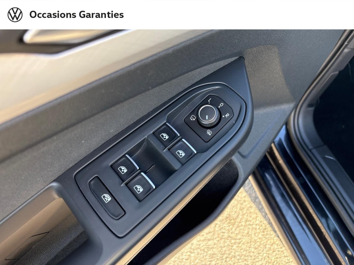 Voitures occasions VOLKSWAGEN GOLF Life 1st Rivery