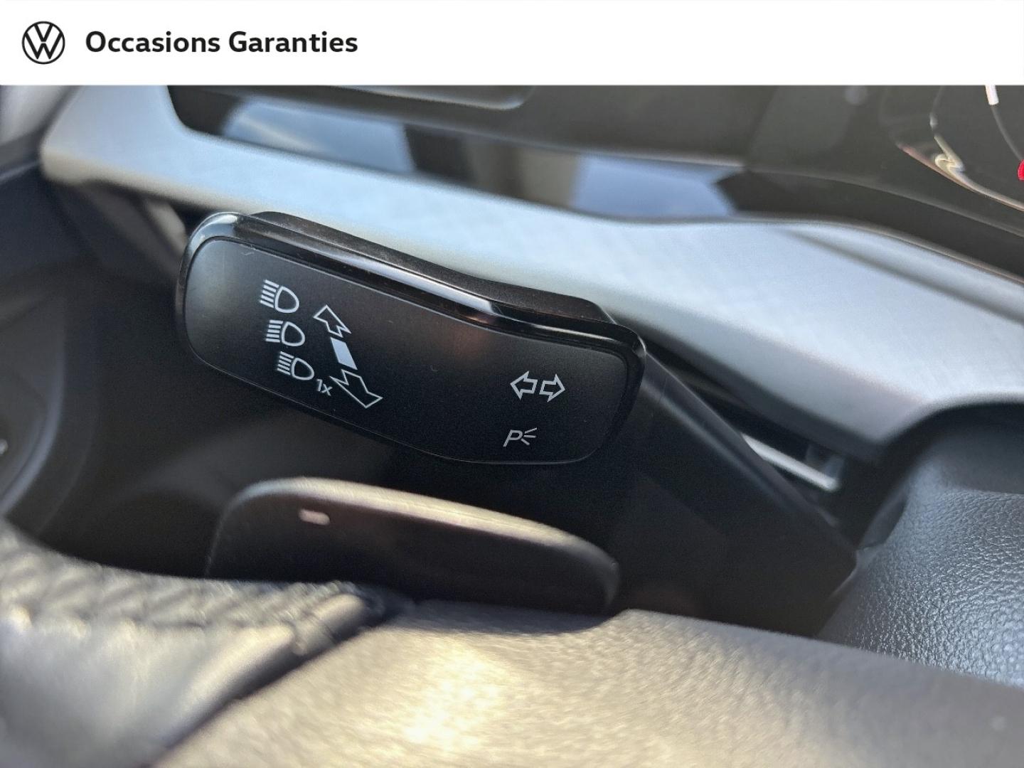 Voitures occasions VOLKSWAGEN GOLF Life 1st Rivery