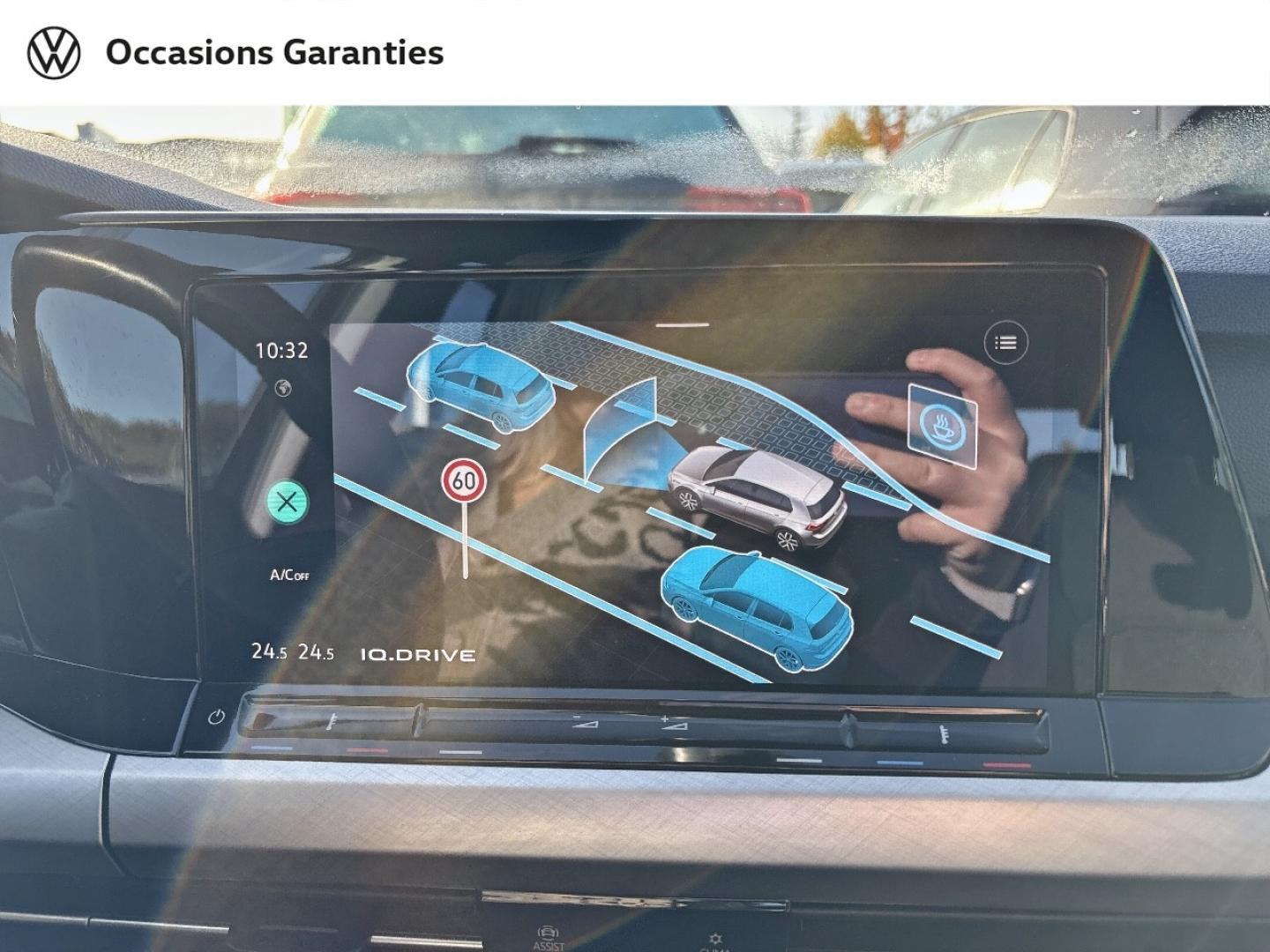 Voitures occasions VOLKSWAGEN GOLF Life 1st Rivery