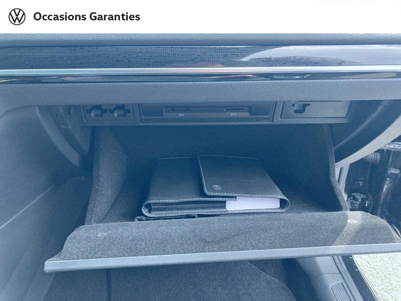 Voitures occasions VOLKSWAGEN GOLF Carat Rivery