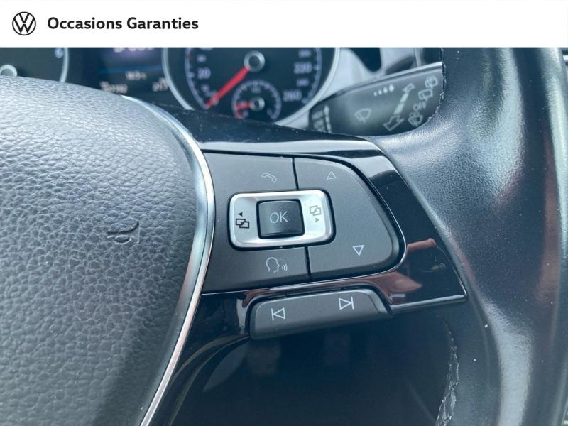 Voitures occasions VOLKSWAGEN GOLF Carat Rivery