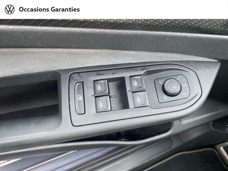 Voitures occasions VOLKSWAGEN GOLF R-Line Rivery
