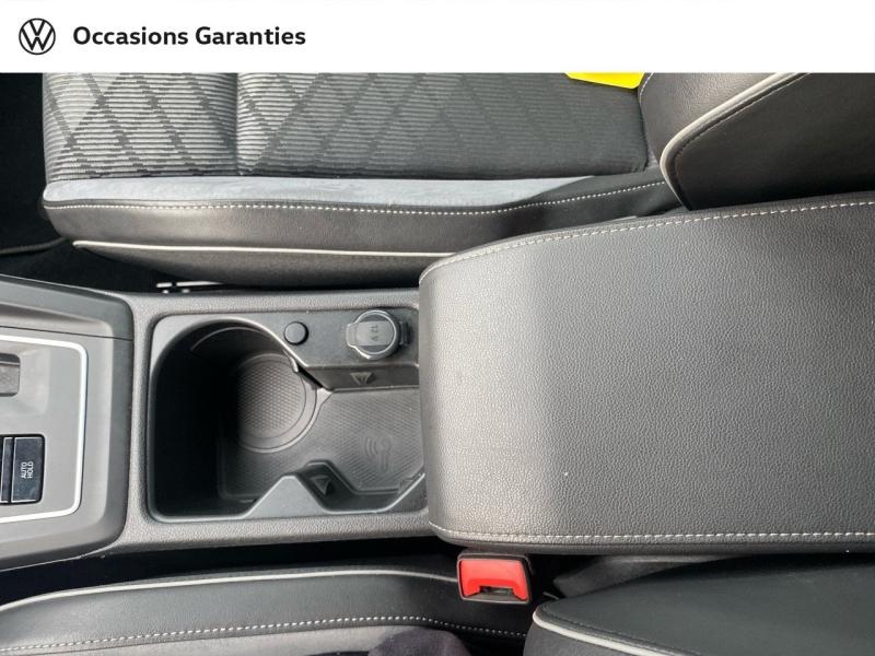 Voitures occasions VOLKSWAGEN GOLF R-Line Rivery