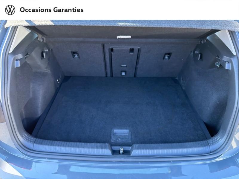 Voitures occasions VOLKSWAGEN GOLF Life 1st Rivery