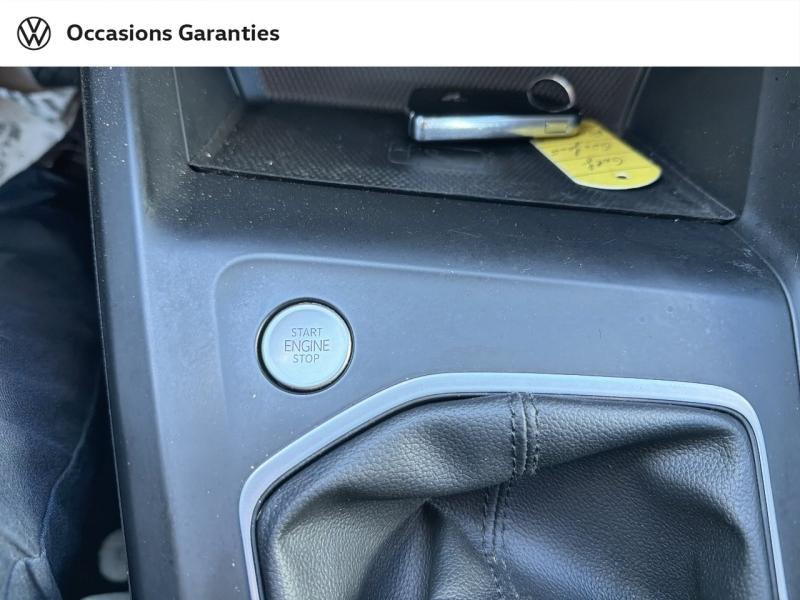 Voitures occasions VOLKSWAGEN GOLF Life 1st Rivery