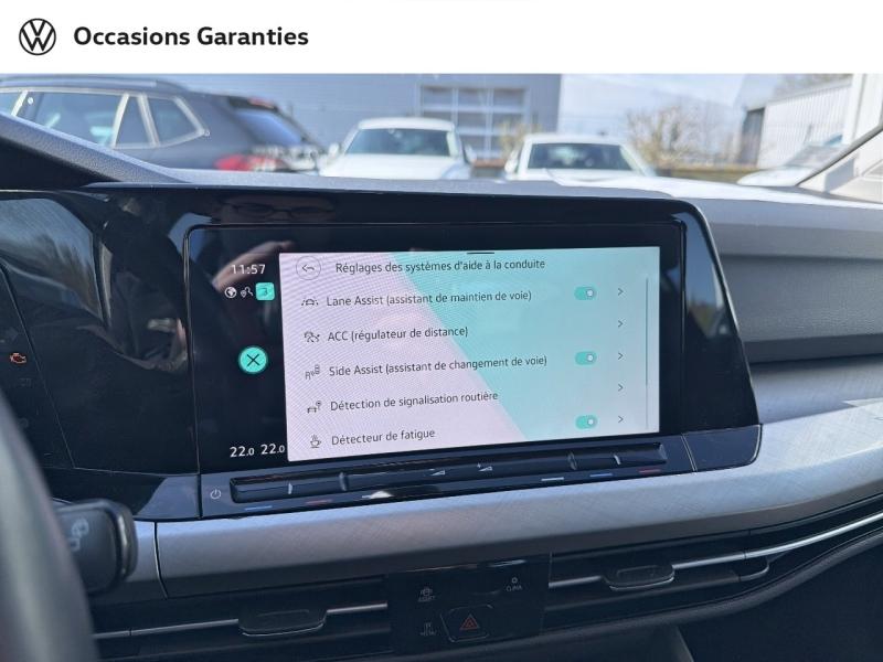 Voitures occasions VOLKSWAGEN GOLF Life 1st Rivery