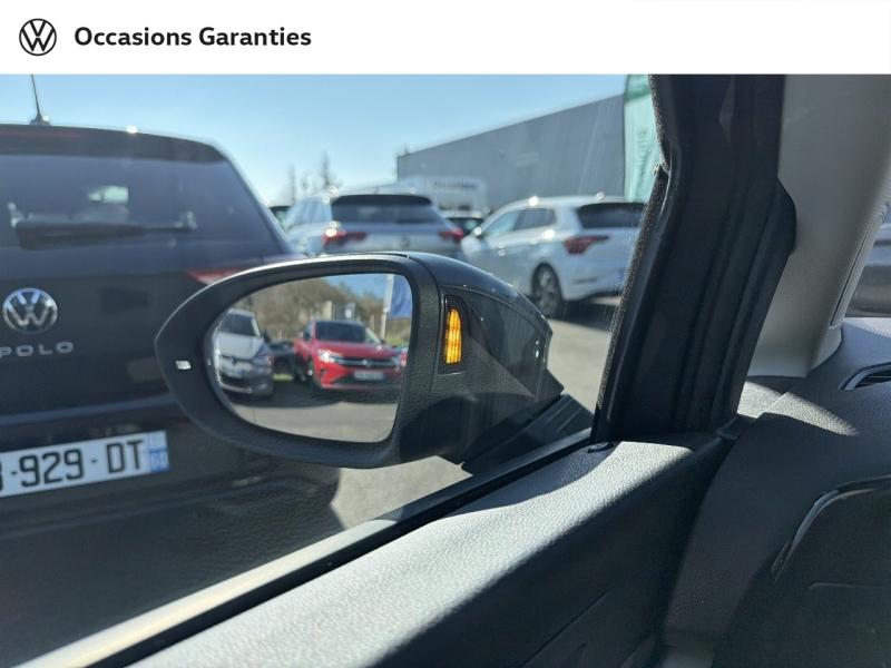 Voitures occasions VOLKSWAGEN GOLF Life 1st Rivery