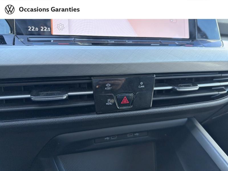 Voitures occasions VOLKSWAGEN GOLF Life 1st Rivery