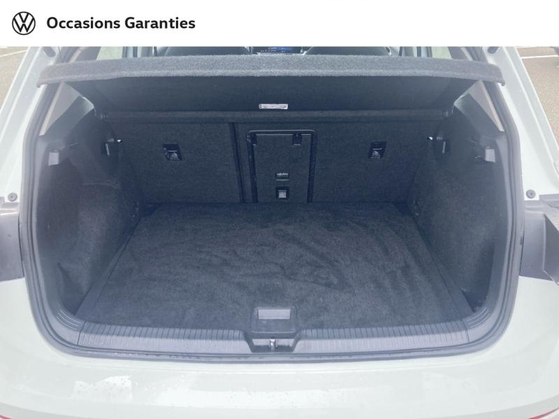 Voitures occasions VOLKSWAGEN GOLF Life 1st Rivery