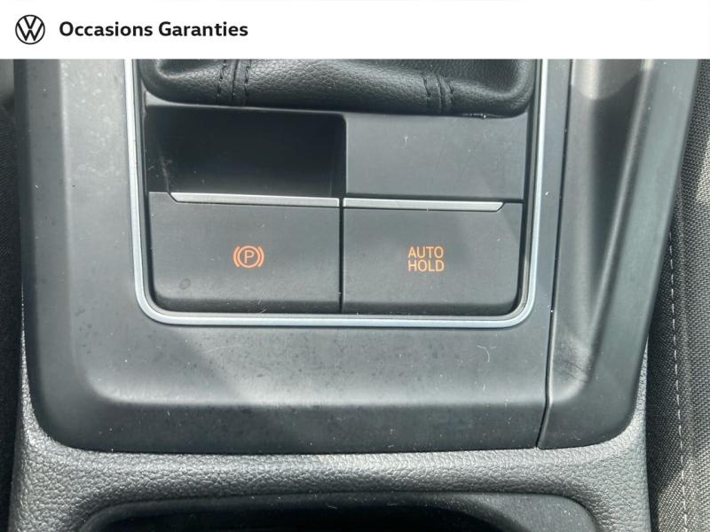 Voitures occasions VOLKSWAGEN GOLF Life 1st Rivery