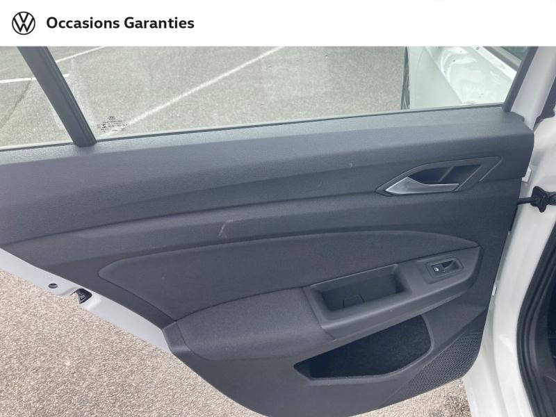 Voitures occasions VOLKSWAGEN GOLF Life 1st Rivery