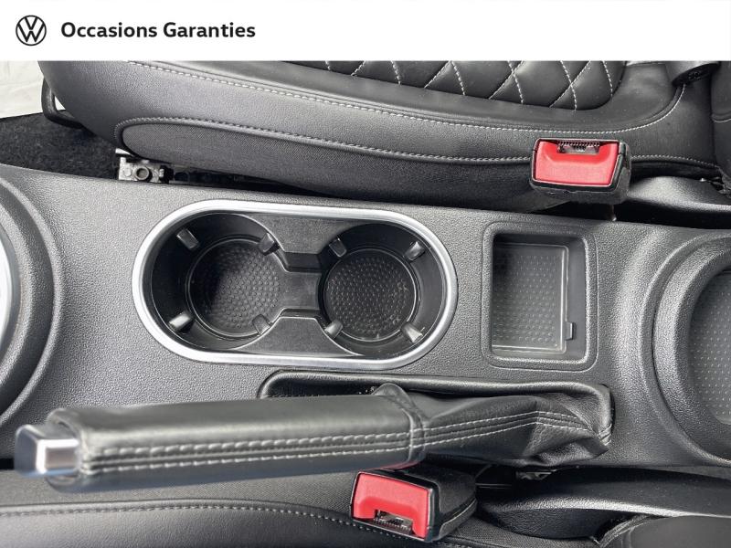 Voitures occasions VOLKSWAGEN Coccinelle Cabriolet Couture Exclusive Rivery