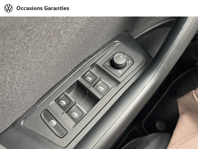 Voitures occasions VOLKSWAGEN T-ROC Active Rivery