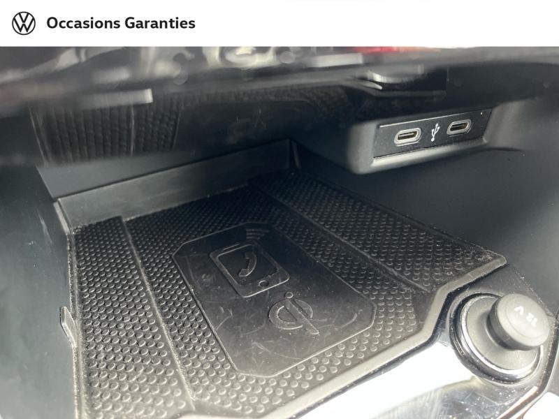 Voitures occasions VOLKSWAGEN T-ROC Active Rivery