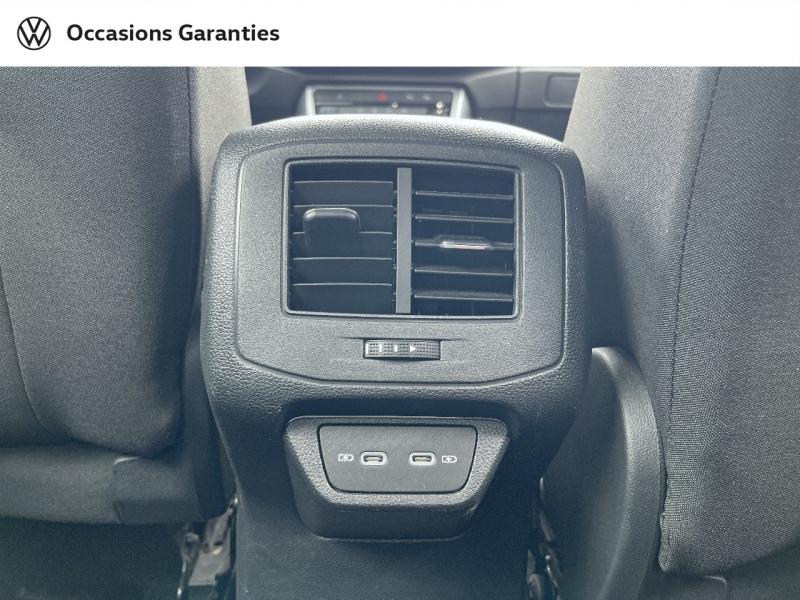Voitures occasions VOLKSWAGEN T-ROC Active Rivery