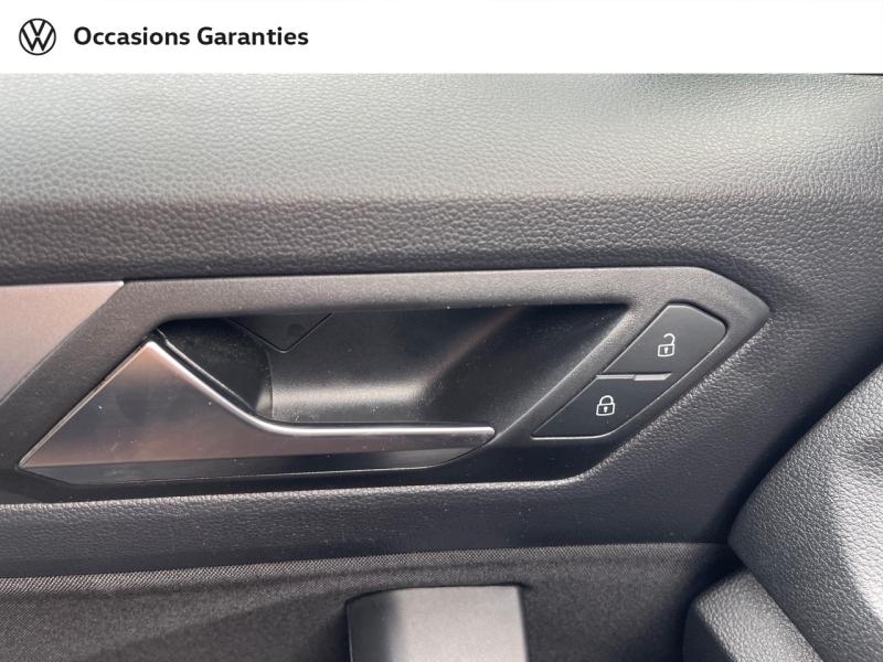 Voitures occasions VOLKSWAGEN T-ROC Active Rivery