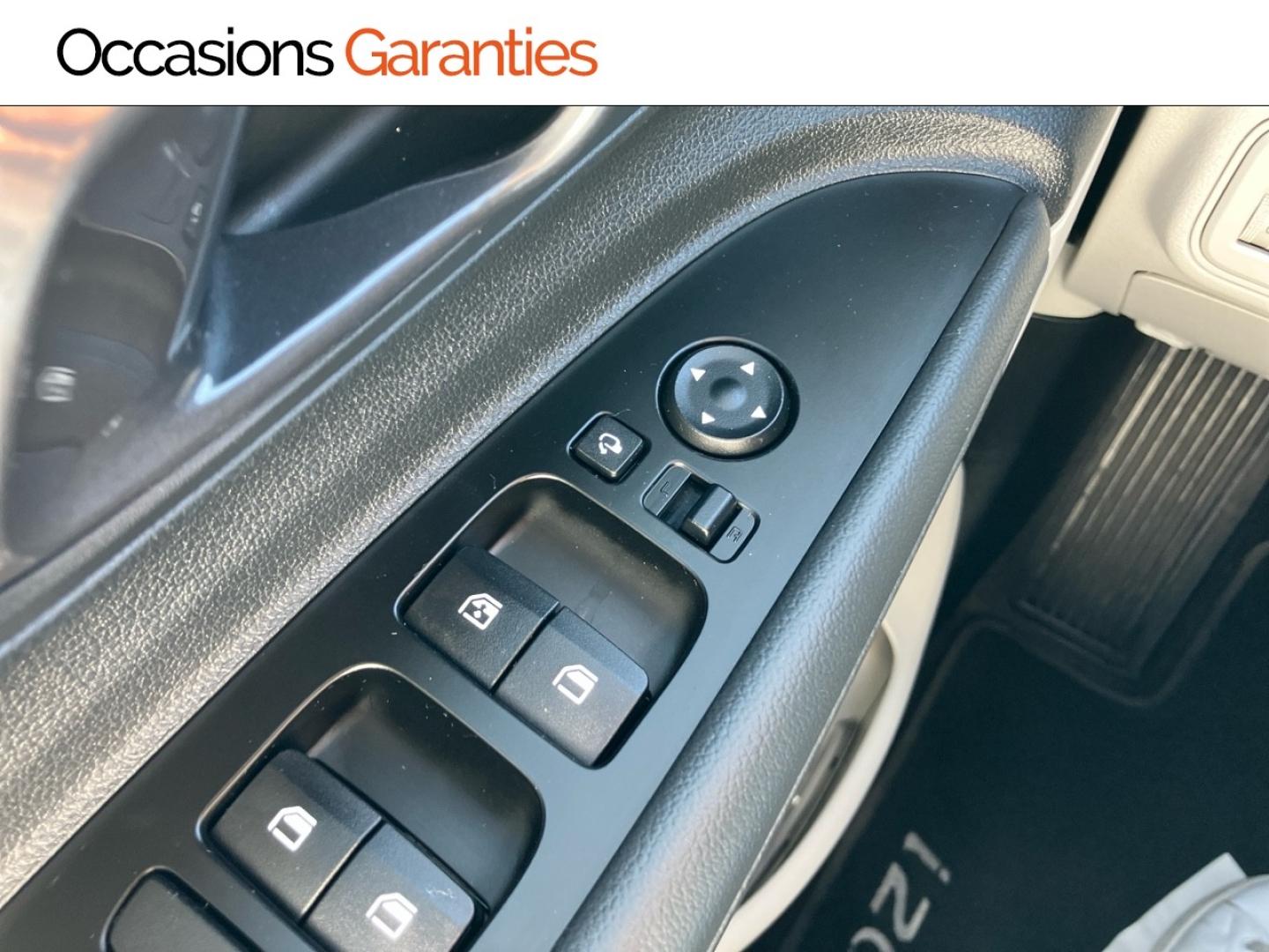 Voitures occasions HYUNDAI i20 Executive Rivery