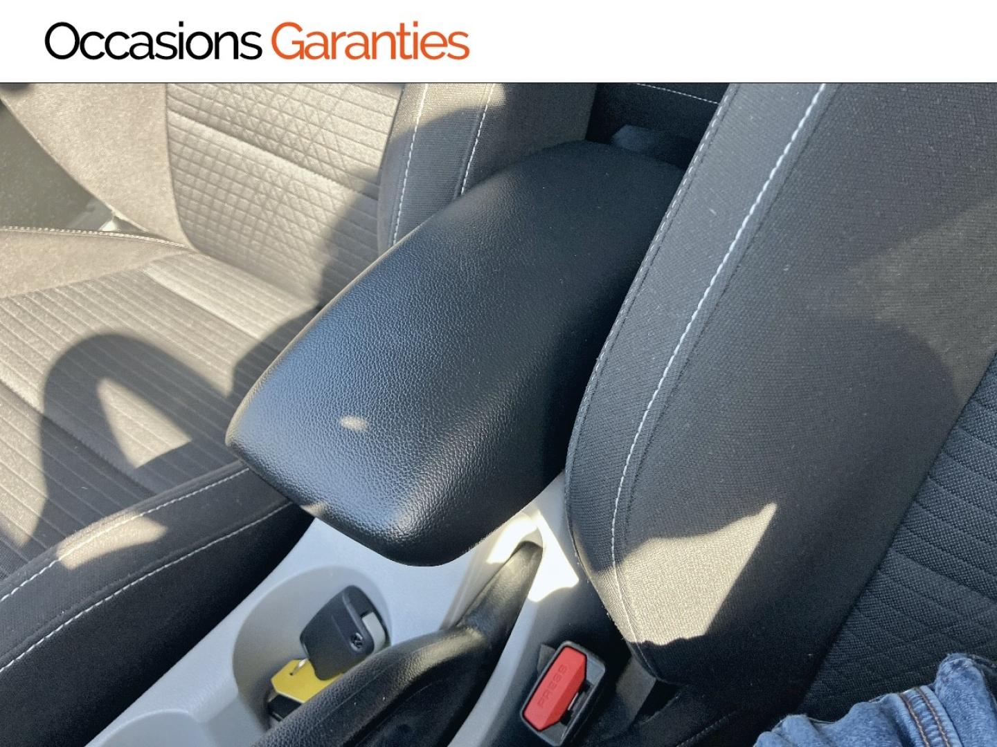 Voitures occasions HYUNDAI i20 Executive Rivery