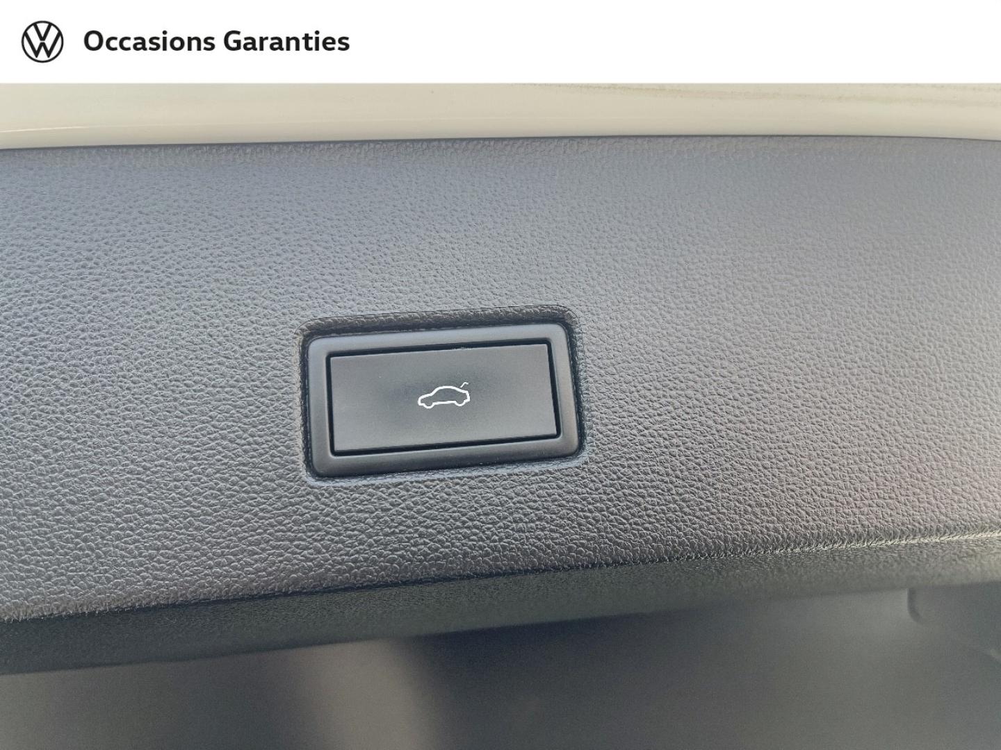 Voitures occasions VOLKSWAGEN T-ROC Carat Rivery