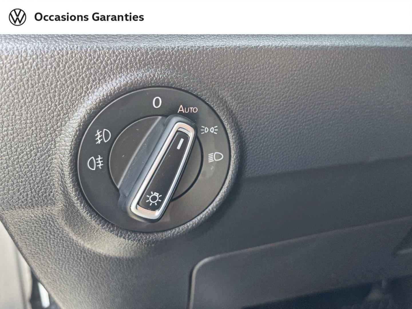 Voitures occasions VOLKSWAGEN T-ROC Carat Rivery