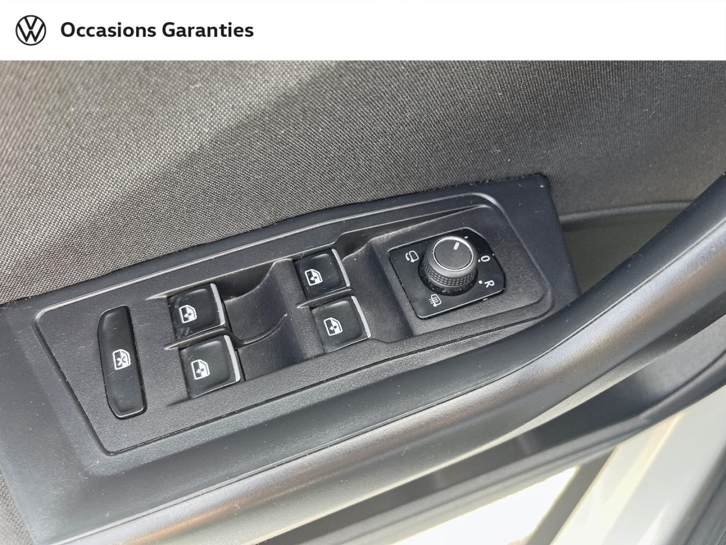 Voitures occasions VOLKSWAGEN T-ROC Carat Rivery