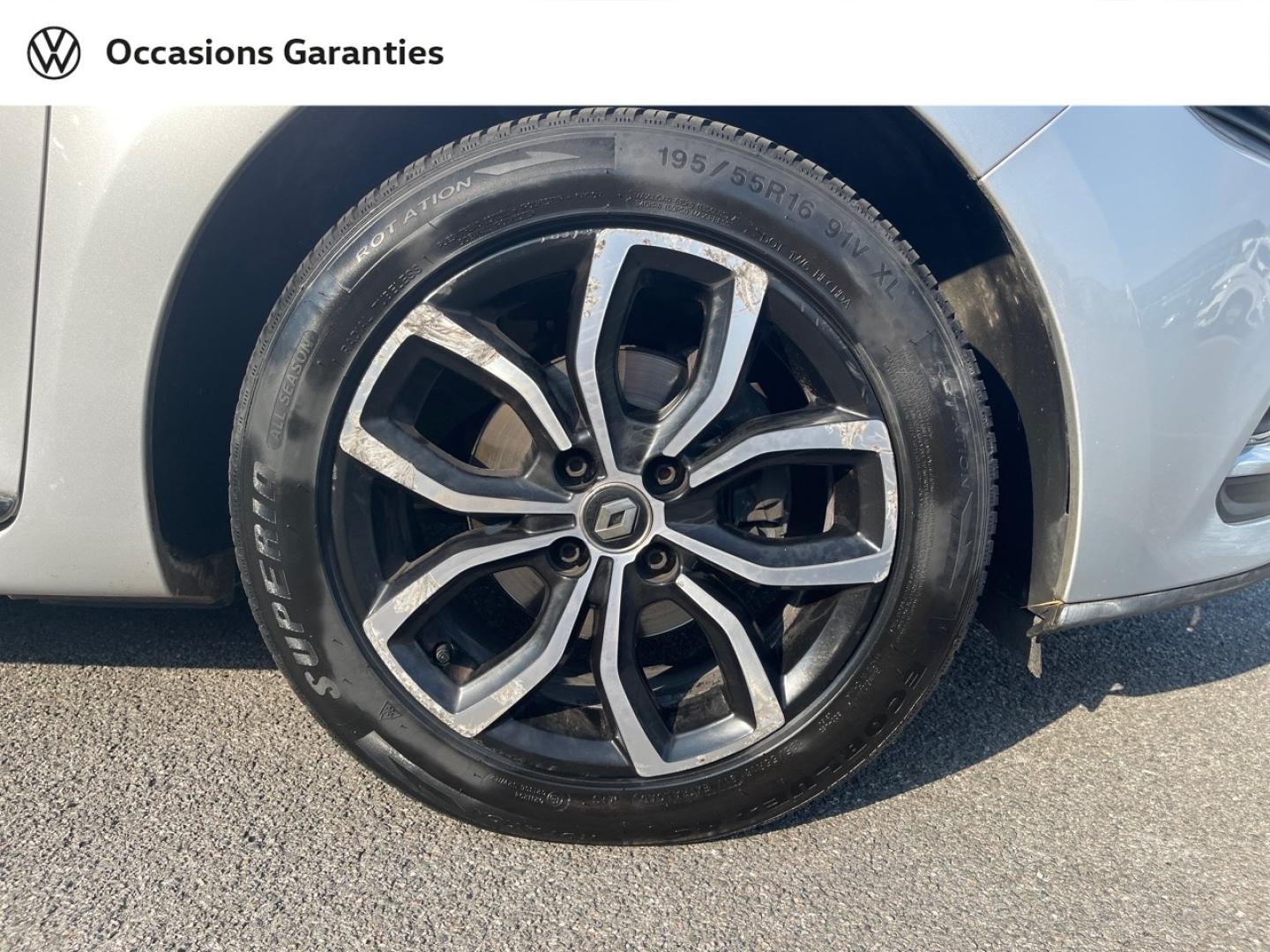 Voitures occasions RENAULT CLIO Intens Rivery