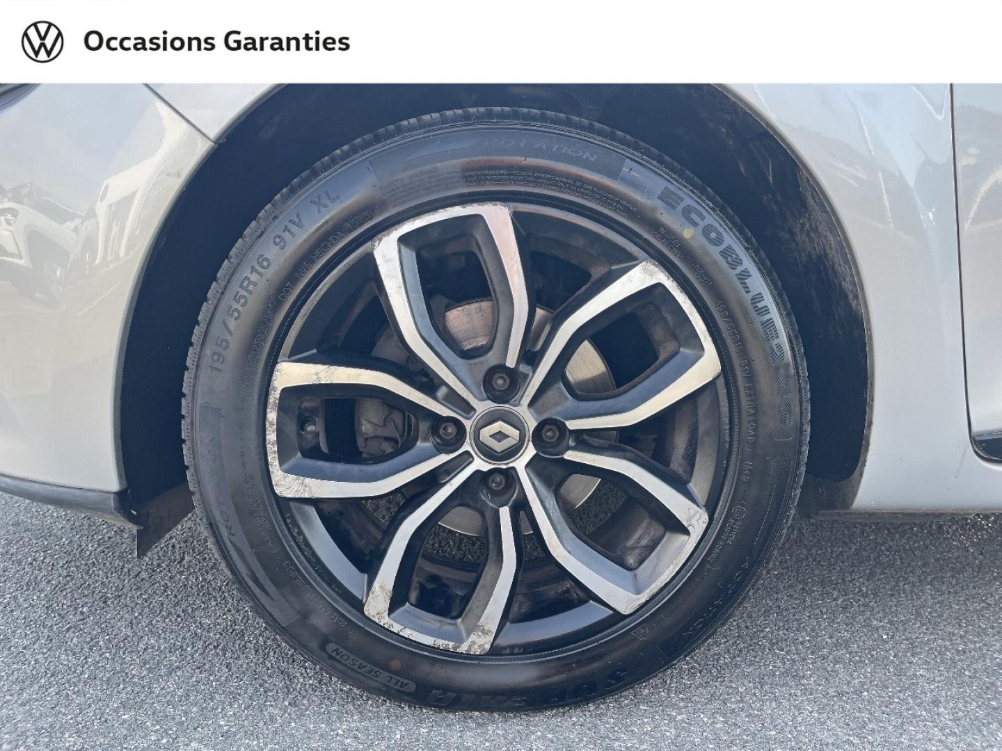 Voitures occasions RENAULT CLIO Intens Rivery