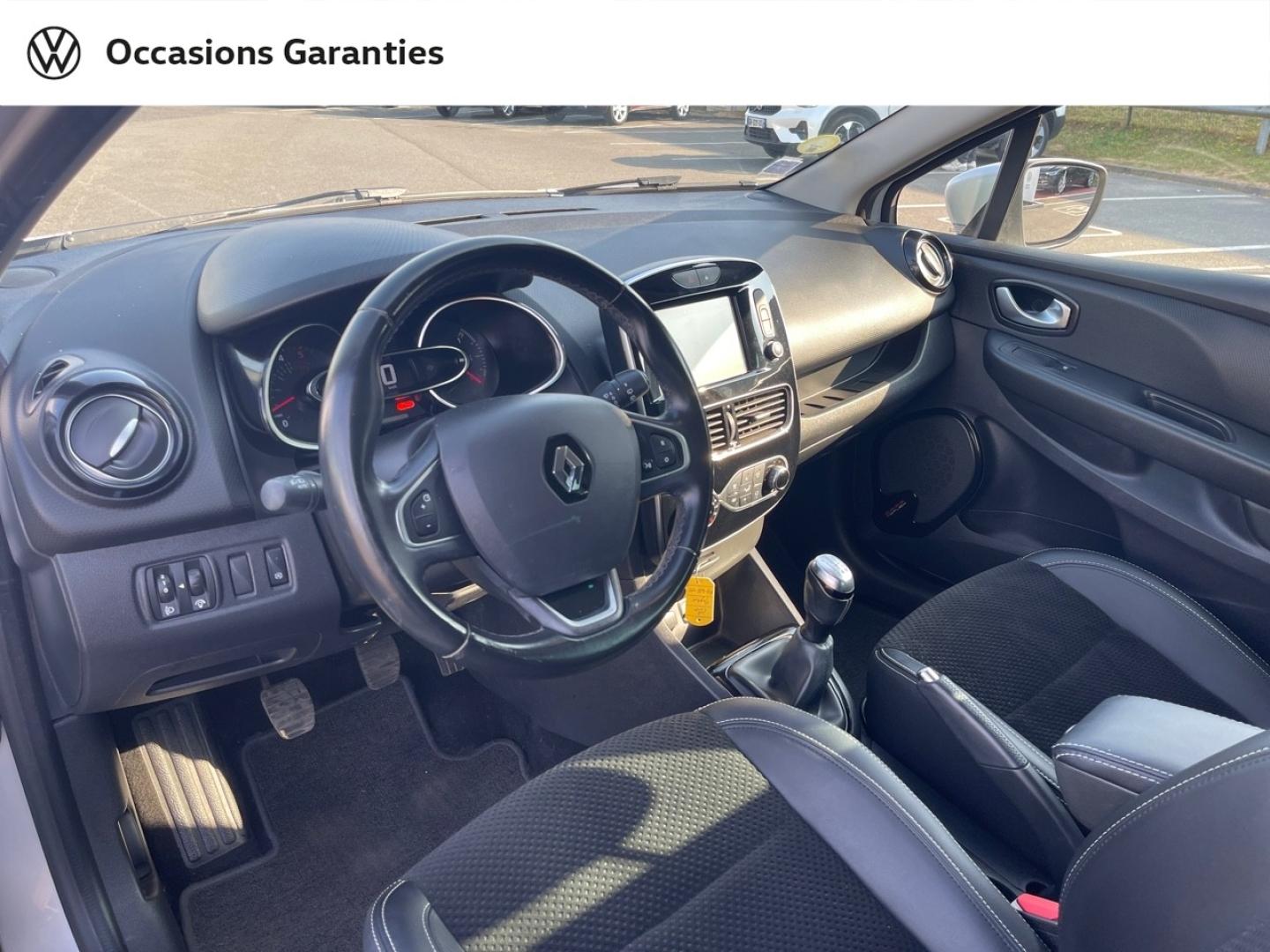 Voitures occasions RENAULT CLIO Intens Rivery