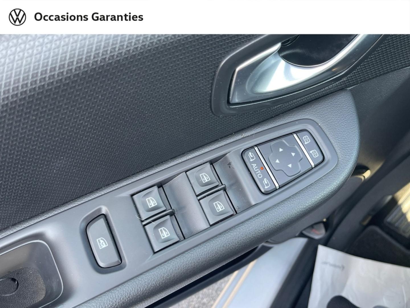 Voitures occasions RENAULT CLIO Intens Rivery