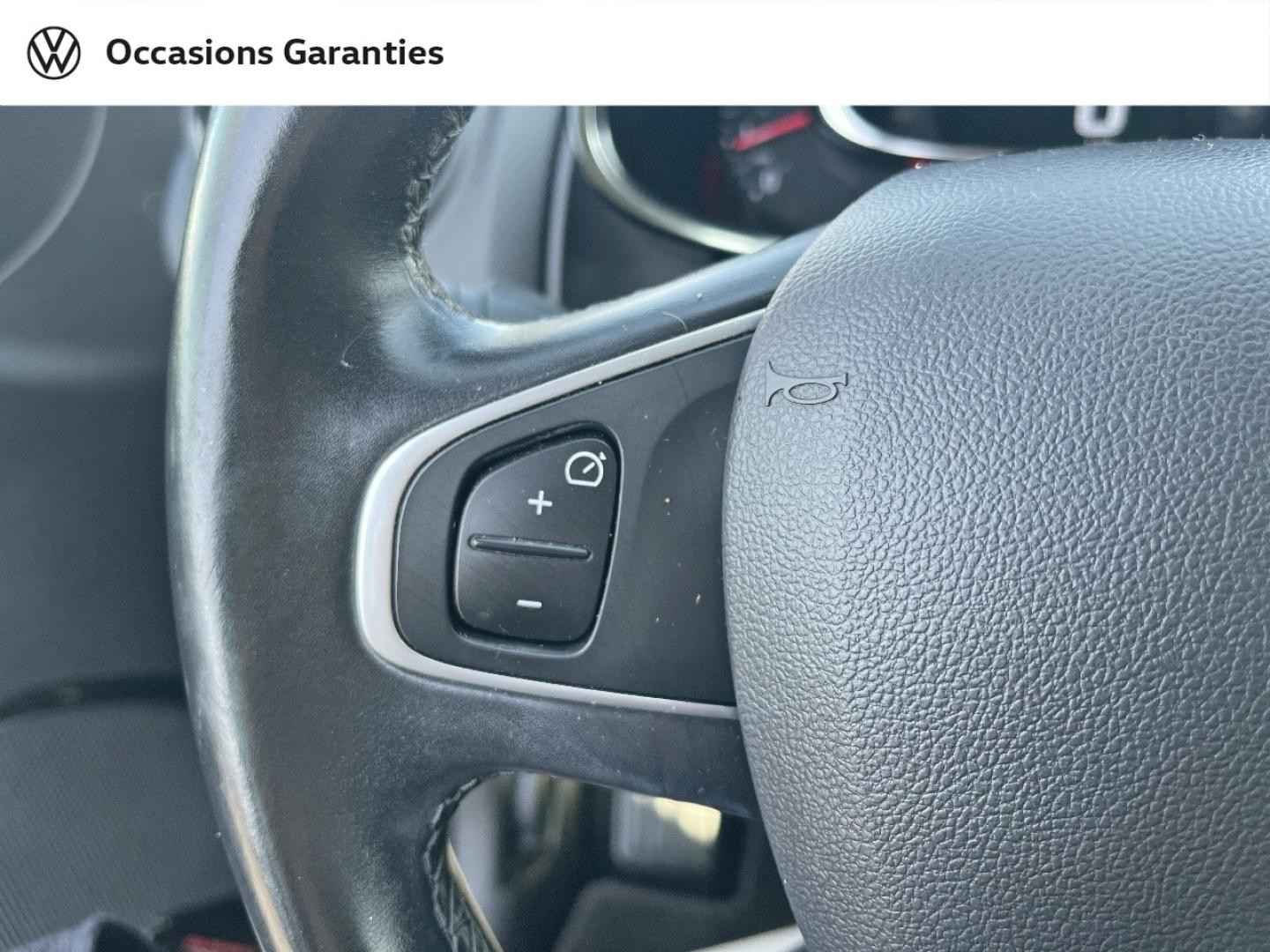 Voitures occasions RENAULT CLIO Intens Rivery