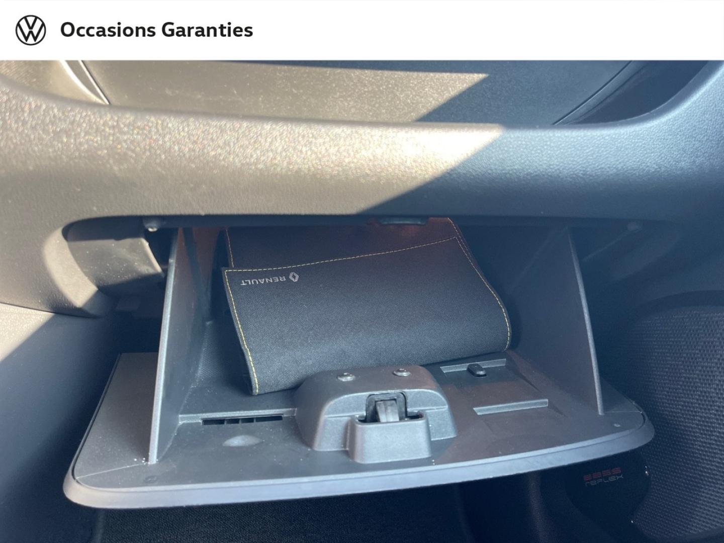 Voitures occasions RENAULT CLIO Intens Rivery