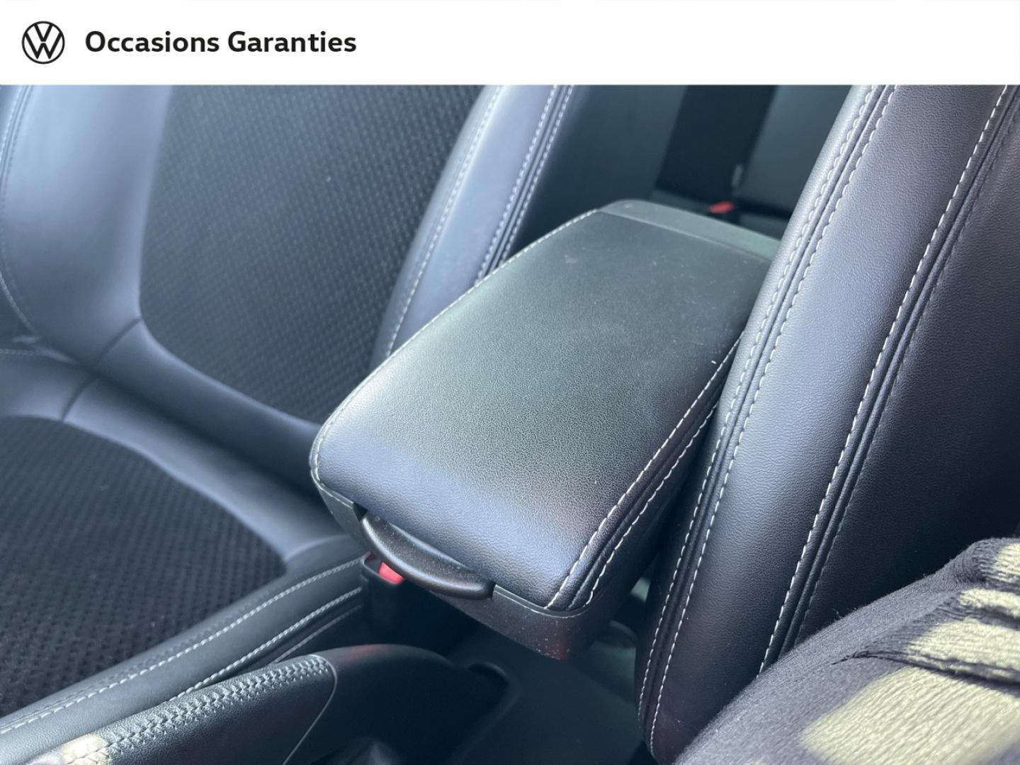 Voitures occasions RENAULT CLIO Intens Rivery