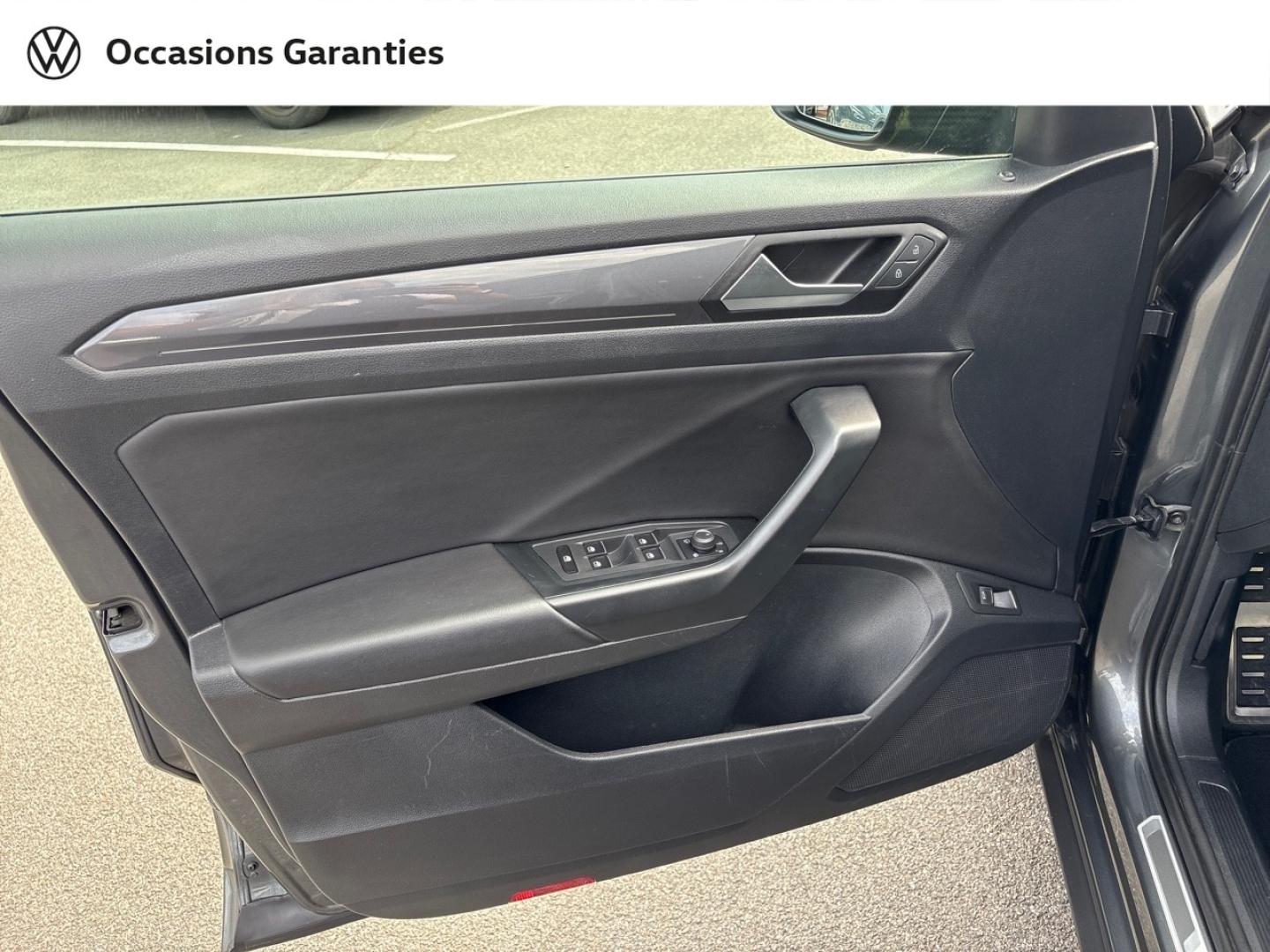 Voitures occasions VOLKSWAGEN T-ROC R-Line Rivery