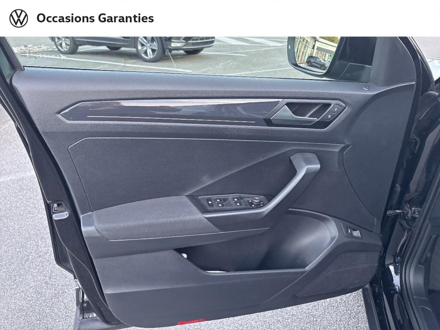 Voitures occasions VOLKSWAGEN T-ROC Carat Rivery