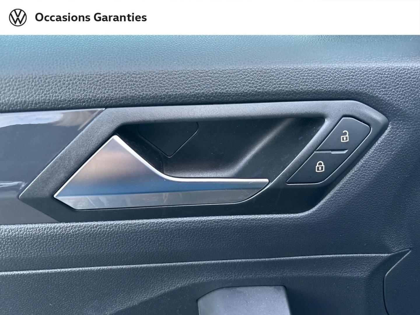 Voitures occasions VOLKSWAGEN T-ROC Carat Rivery