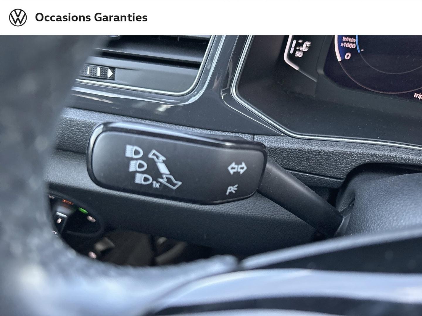 Voitures occasions VOLKSWAGEN T-ROC Carat Rivery